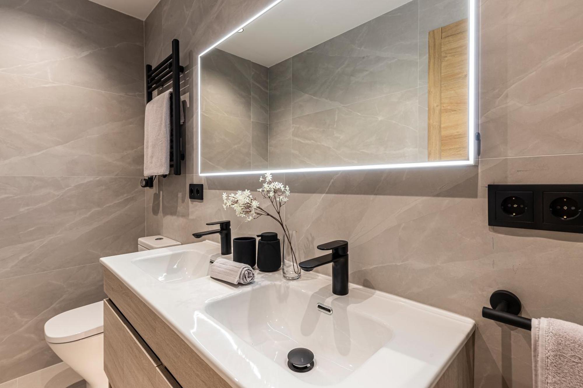 Mh Apartments Soho Madrid Bagian luar foto