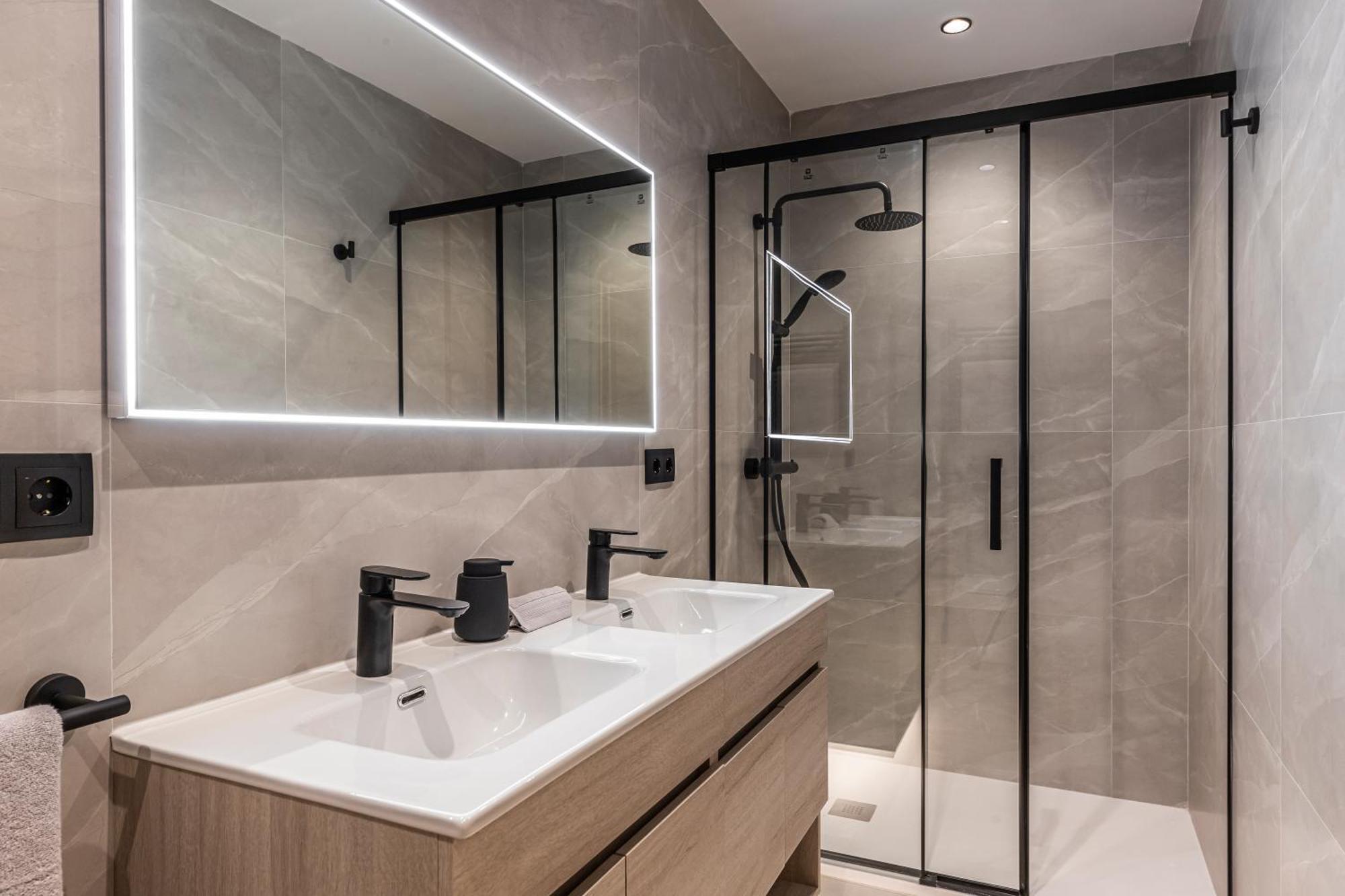 Mh Apartments Soho Madrid Bagian luar foto